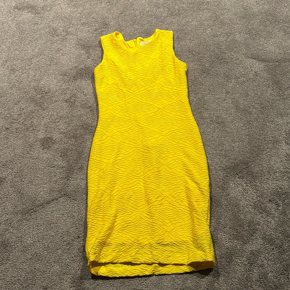 Calvin Klein Yellow Textured Sleeveless Sheath Dress Size 2 Women's Work